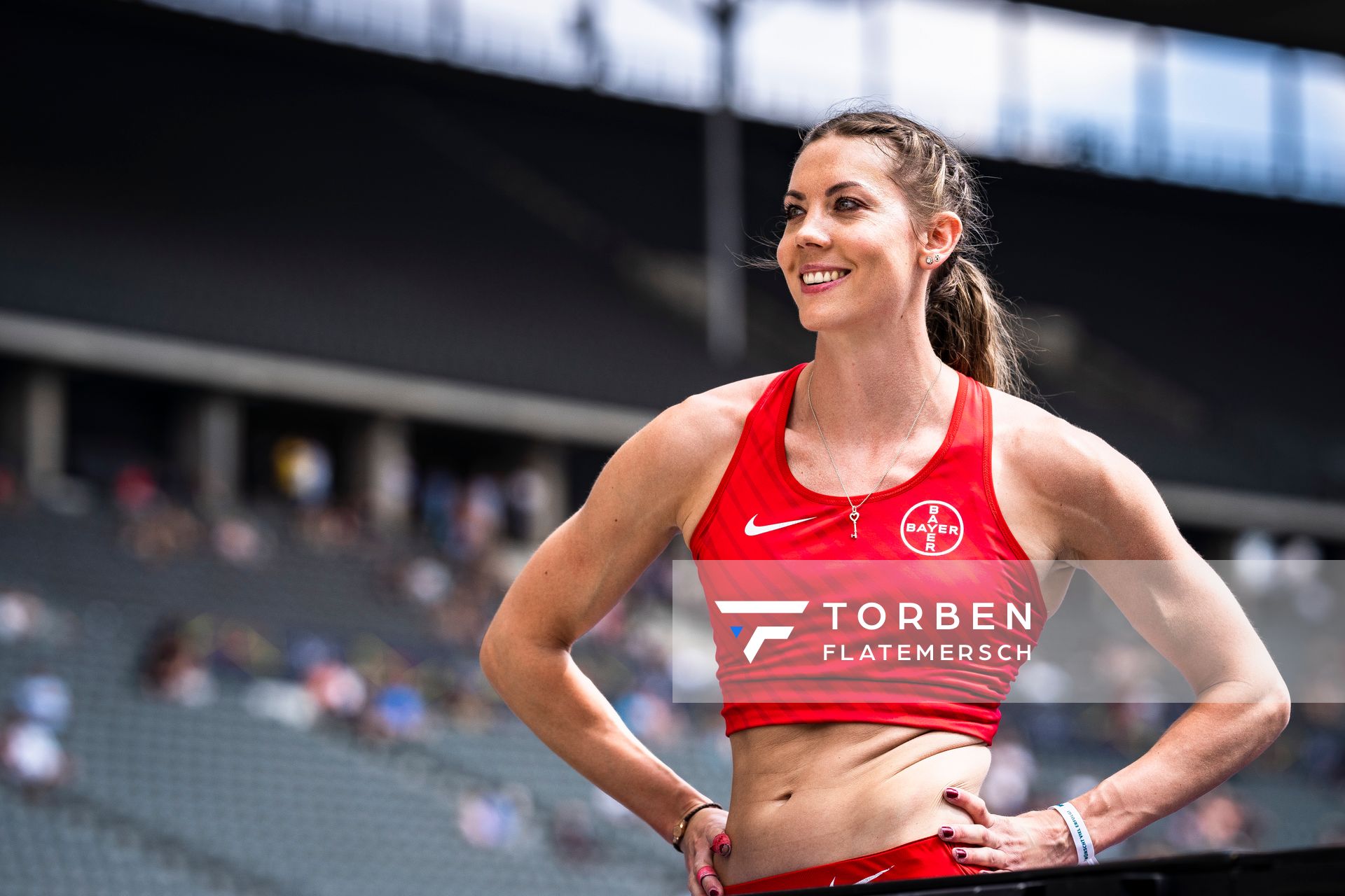 Katharina Bauer (TSV Bayer 04 Leverkusen) beim Stabhochsprung waehrend der deutschen Leichtathletik-Meisterschaften im Olympiastadion am 26.06.2022 in Berlin